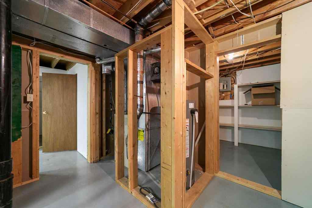 MLS® A2268288 - 5006 65 A Street  in Grandview Camrose, Residential