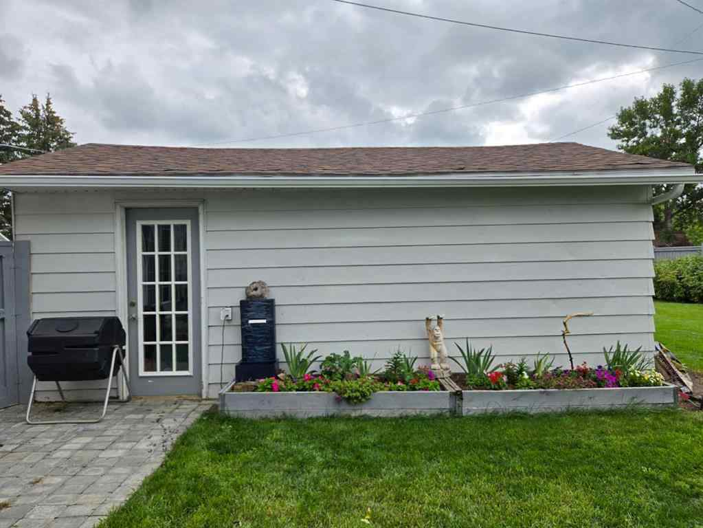 MLS&reg; # A2268290 - 332 Grey Street  in NONE Granum, Residential Open Houses