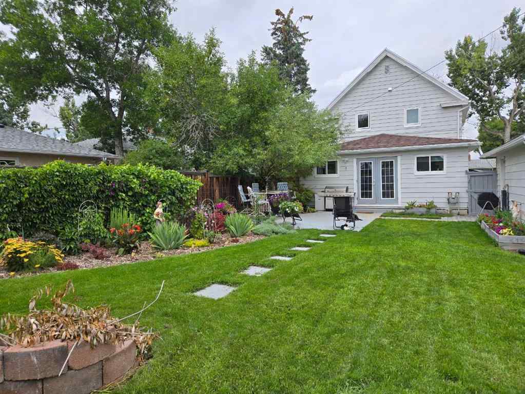 MLS&reg; # A2268290 - 332 Grey Street  in NONE Granum, Residential Open Houses