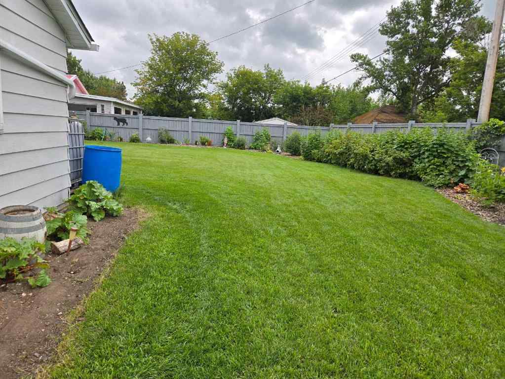 MLS&reg; # A2268290 - 332 Grey Street  in NONE Granum, Residential Open Houses