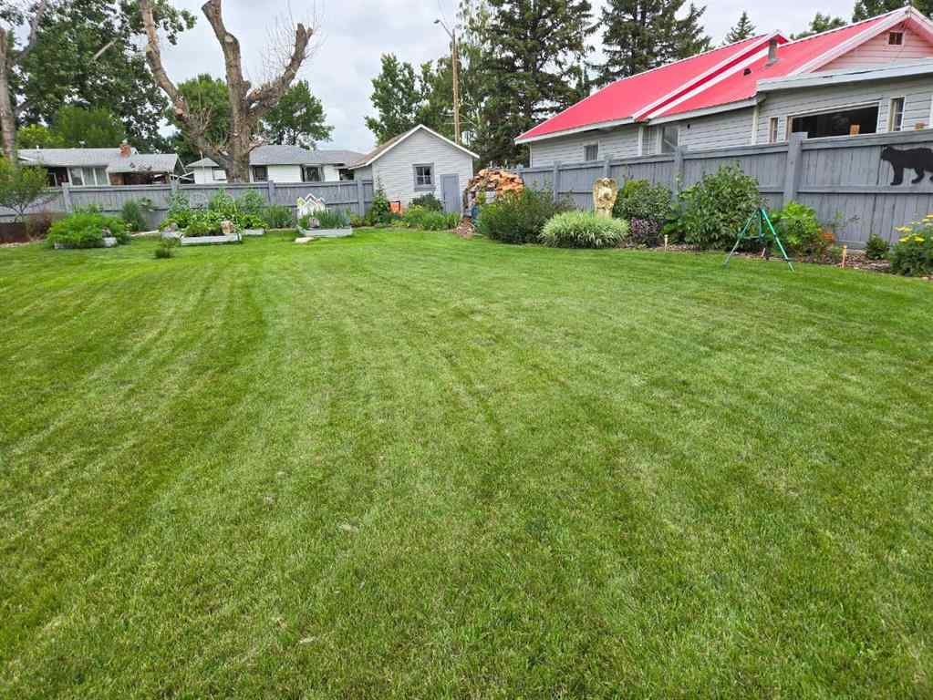 MLS&reg; # A2268290 - 332 Grey Street  in NONE Granum, Residential Open Houses