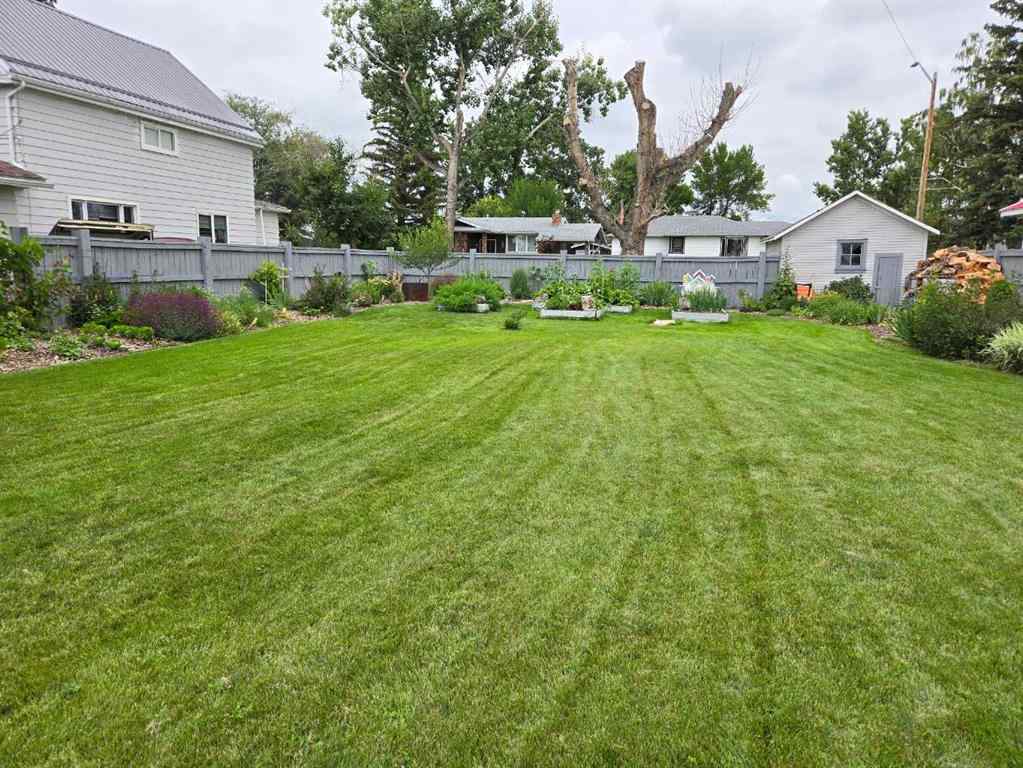 MLS&reg; # A2268290 - 332 Grey Street  in NONE Granum, Residential Open Houses