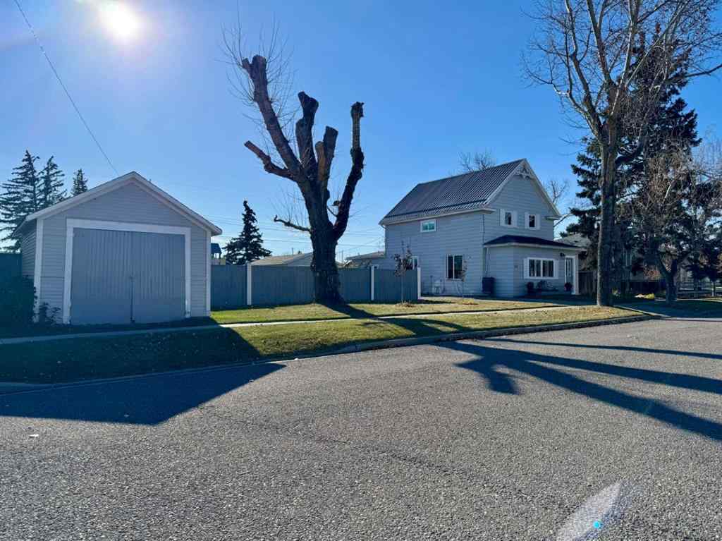 MLS&reg; # A2268290 - 332 Grey Street  in NONE Granum, Residential Open Houses