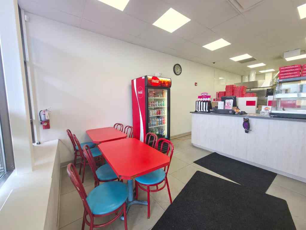 MLS® A2268294 - 3915 17 Avenue SW in Glendale Calgary, Commercial