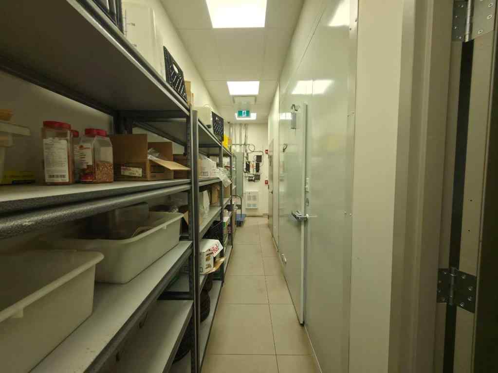 MLS® A2268294 - 3915 17 Avenue SW in Glendale Calgary, Commercial