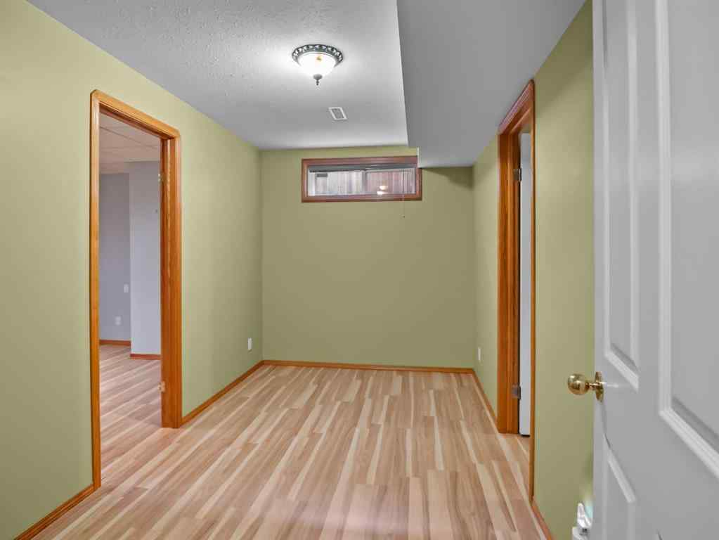 MLS® A2268298 - 22 Ansett Crescent  in Anders Park East Red Deer, Residential