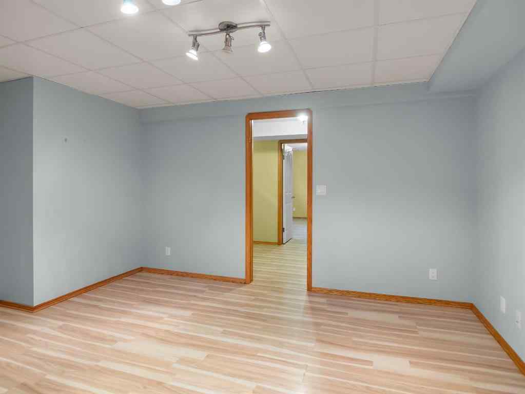 MLS® A2268298 - 22 Ansett Crescent  in Anders Park East Red Deer, Residential