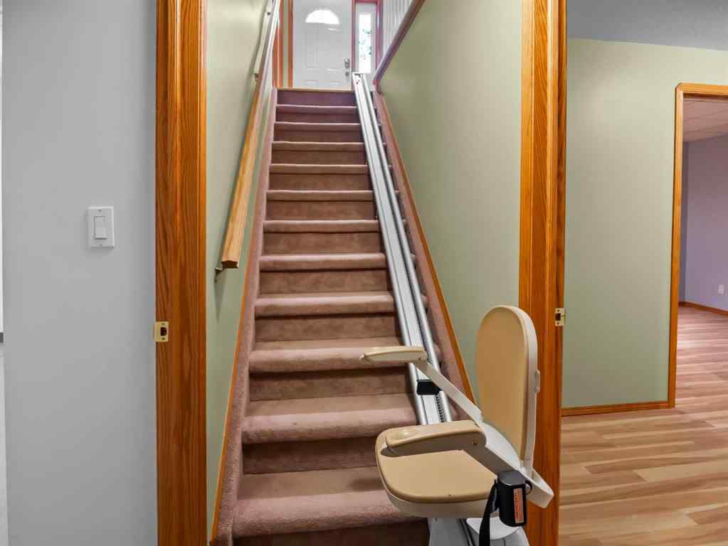 MLS® A2268298 - 22 Ansett Crescent  in Anders Park East Red Deer, Residential