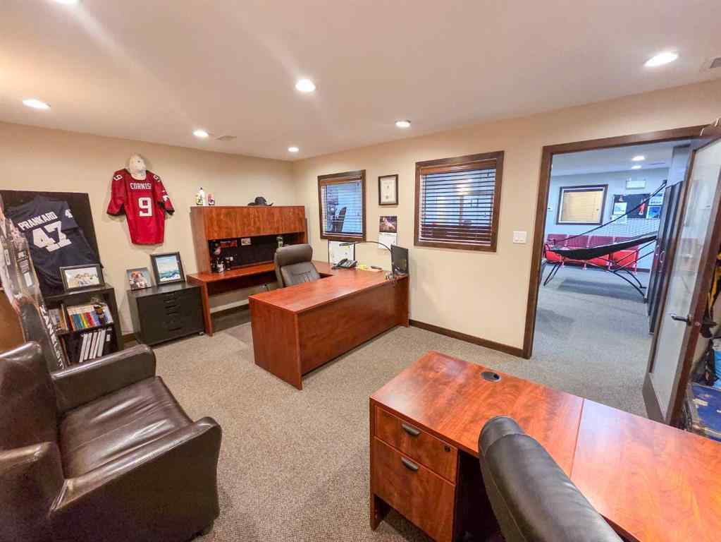 MLS® A2268305 - Unit #3 4002 9 Avenue N in Shackleford Industrial Park Lethbridge, Commercial