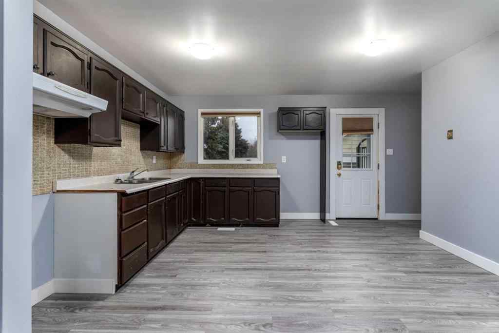MLS® A2268306 - 5104 31 Street  in Steele Heights Lloydminster, Residential
