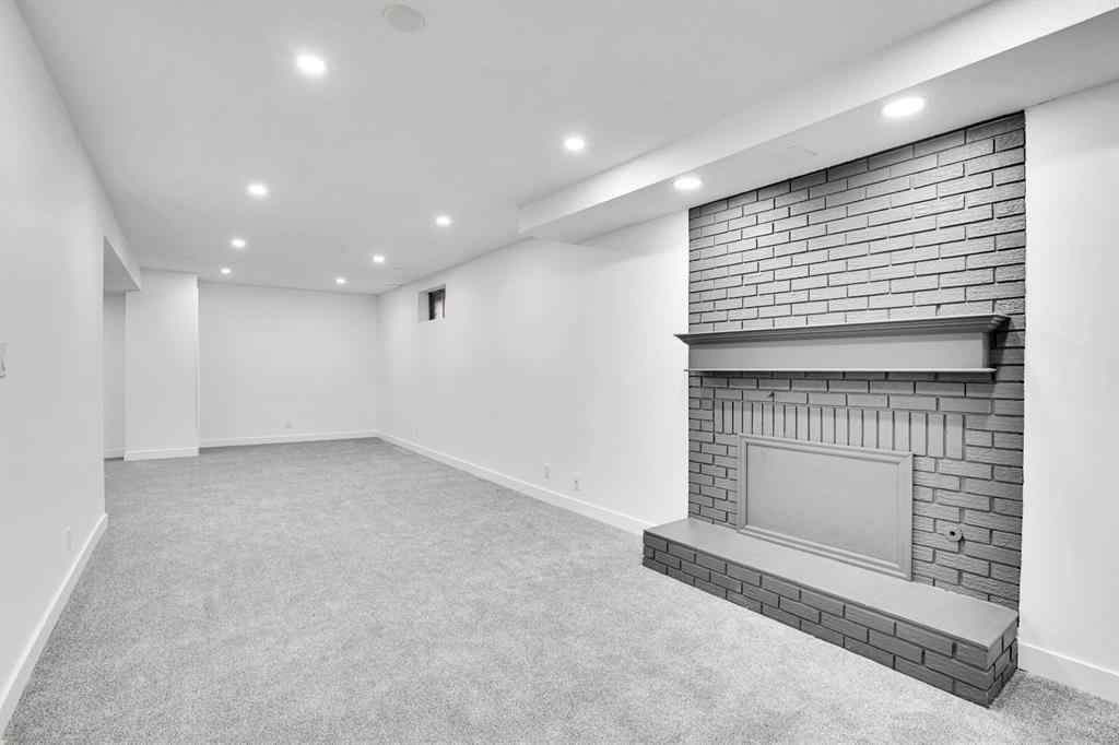 MLS® A2268307 - 7 Deercrest Way SE in Deer Ridge Calgary, Residential