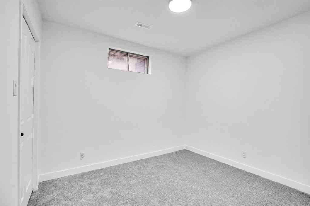 MLS® A2268307 - 7 Deercrest Way SE in Deer Ridge Calgary, Residential