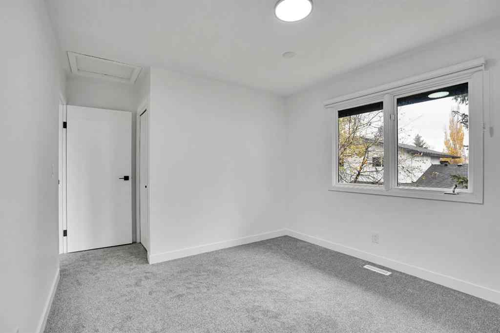 MLS® A2268307 - 7 Deercrest Way SE in Deer Ridge Calgary, Residential