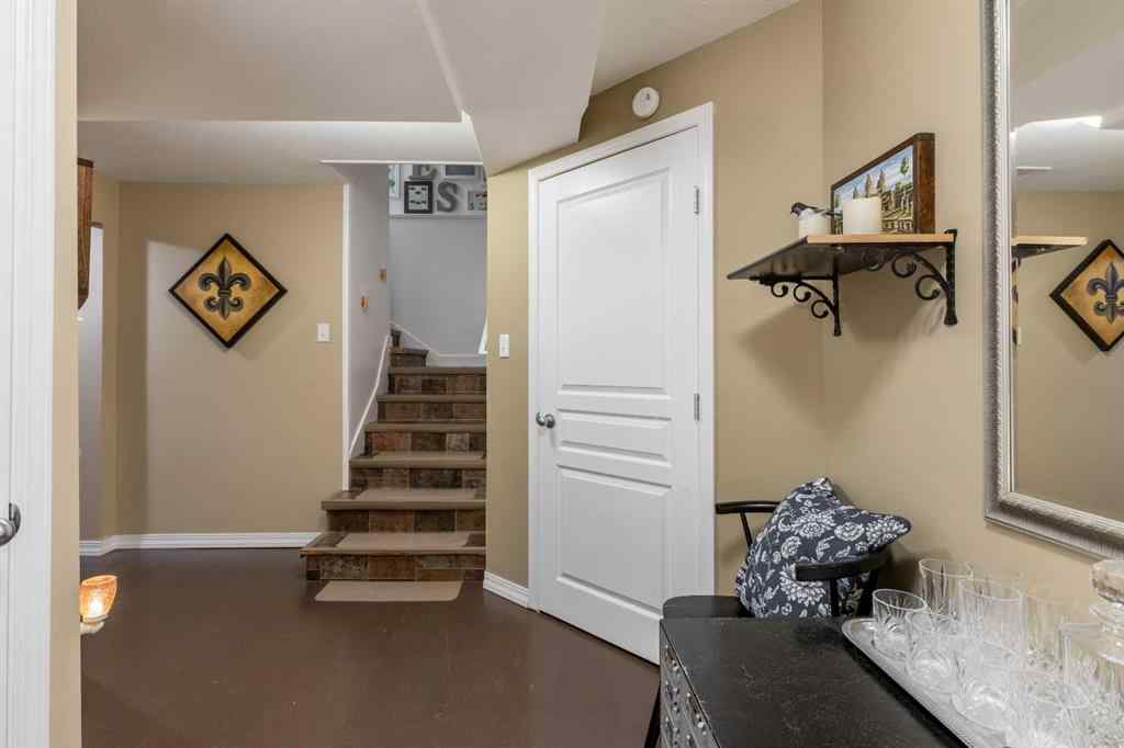 MLS&reg; # A2268308 - 530 16 Street S in Victoria Park Lethbridge, Residential Open Houses