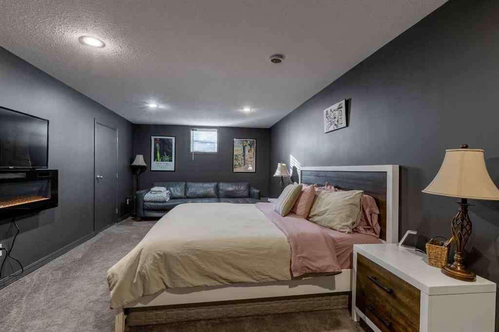 MLS&reg; # A2268308 - 530 16 Street S in Victoria Park Lethbridge, Residential Open Houses