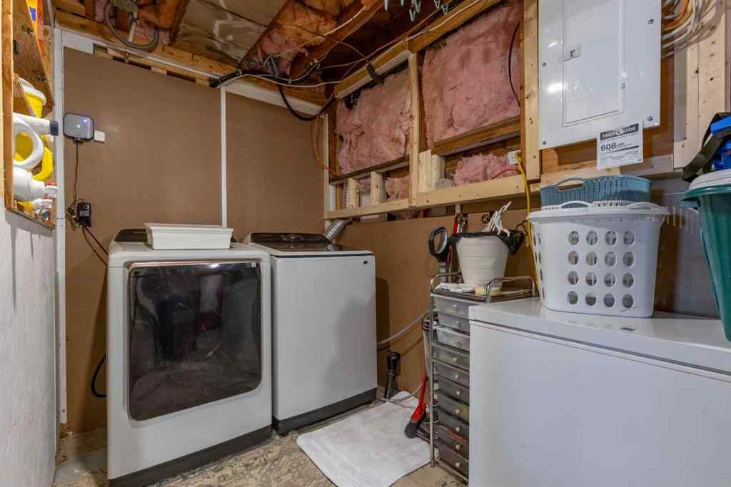 MLS&reg; # A2268308 - 530 16 Street S in Victoria Park Lethbridge, Residential Open Houses