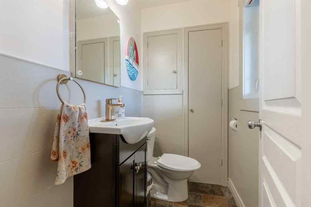 MLS&reg; # A2268308 - 530 16 Street S in Victoria Park Lethbridge, Residential Open Houses