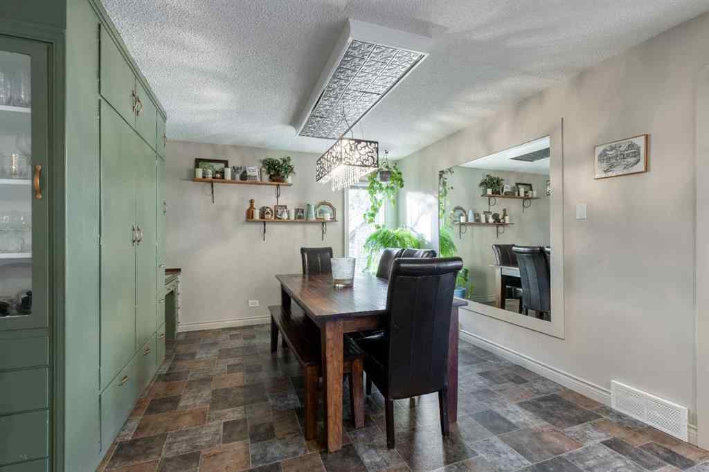 MLS&reg; # A2268308 - 530 16 Street S in Victoria Park Lethbridge, Residential Open Houses