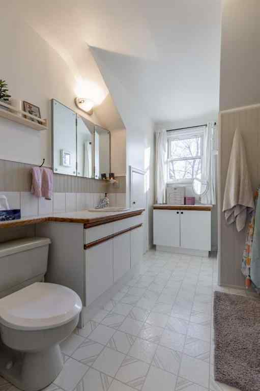 MLS&reg; # A2268308 - 530 16 Street S in Victoria Park Lethbridge, Residential Open Houses