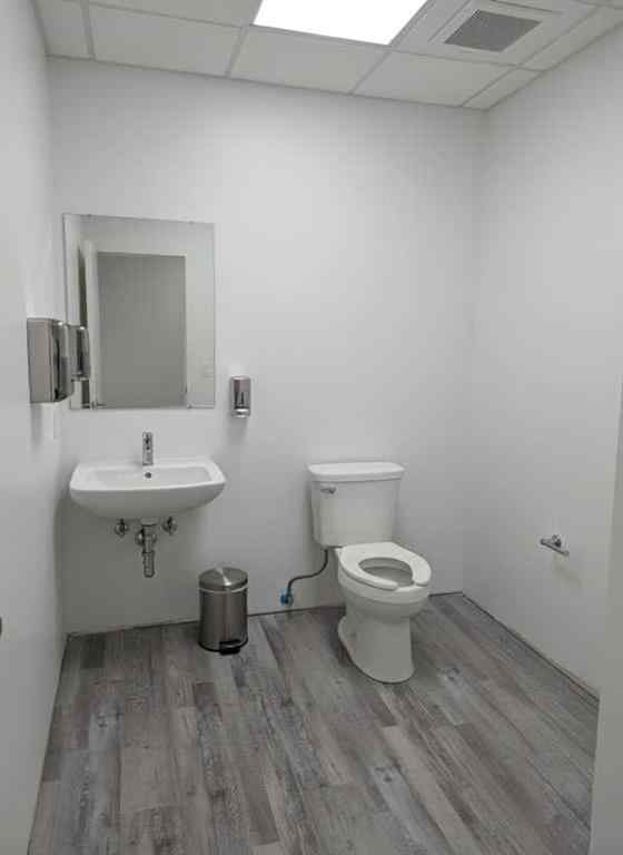 MLS® A2268309 - Unit #107 1424 Southview Drive SE in Southview-Park Meadows Medicine Hat, Commercial