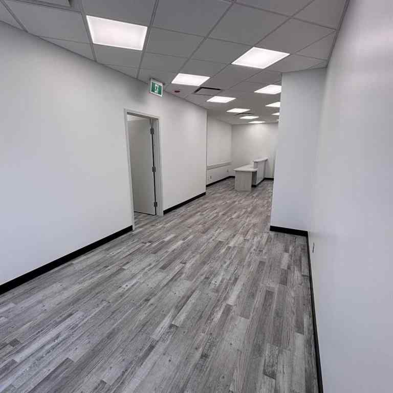 MLS® A2268309 - Unit #107 1424 Southview Drive SE in Southview-Park Meadows Medicine Hat, Commercial