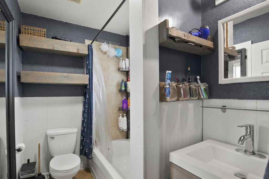 MLS® A2268315 - 2027 19 Avenue  in NONE Bowden, Residential