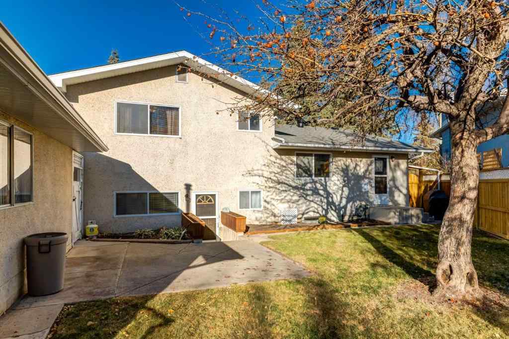 MLS® A2268316 - 1623 111 Avenue SW in Braeside Calgary, Residential