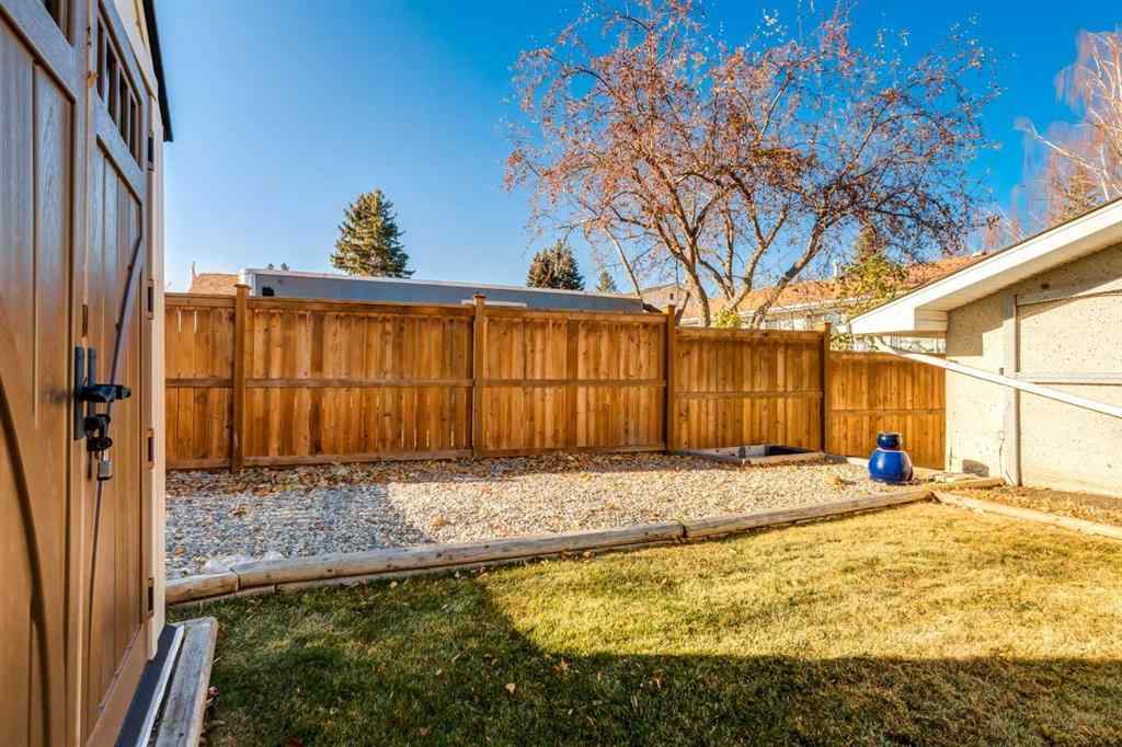 MLS® A2268316 - 1623 111 Avenue SW in Braeside Calgary, Residential