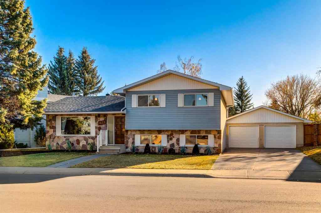 MLS® A2268316 - 1623 111 Avenue SW in Braeside Calgary, Residential
