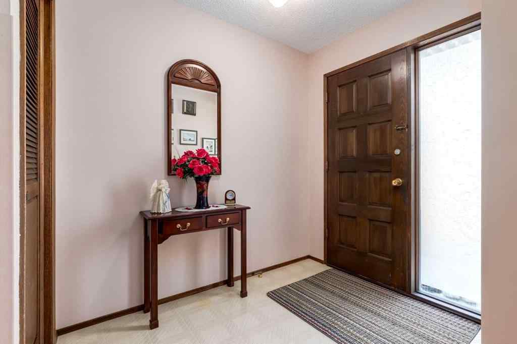 MLS® A2268316 - 1623 111 Avenue SW in Braeside Calgary, Residential