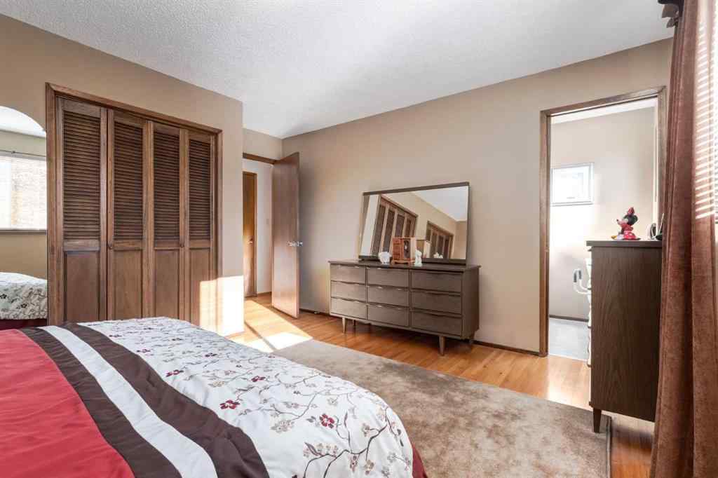 MLS® A2268316 - 1623 111 Avenue SW in Braeside Calgary, Residential