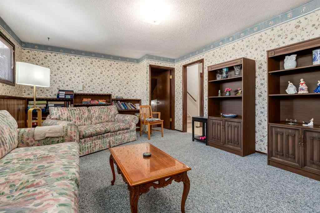 MLS® A2268316 - 1623 111 Avenue SW in Braeside Calgary, Residential