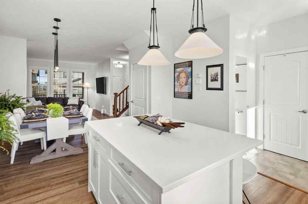 MLS® A2268317 - 128 Heritage Heights  in Heritage Hills Cochrane, Residential