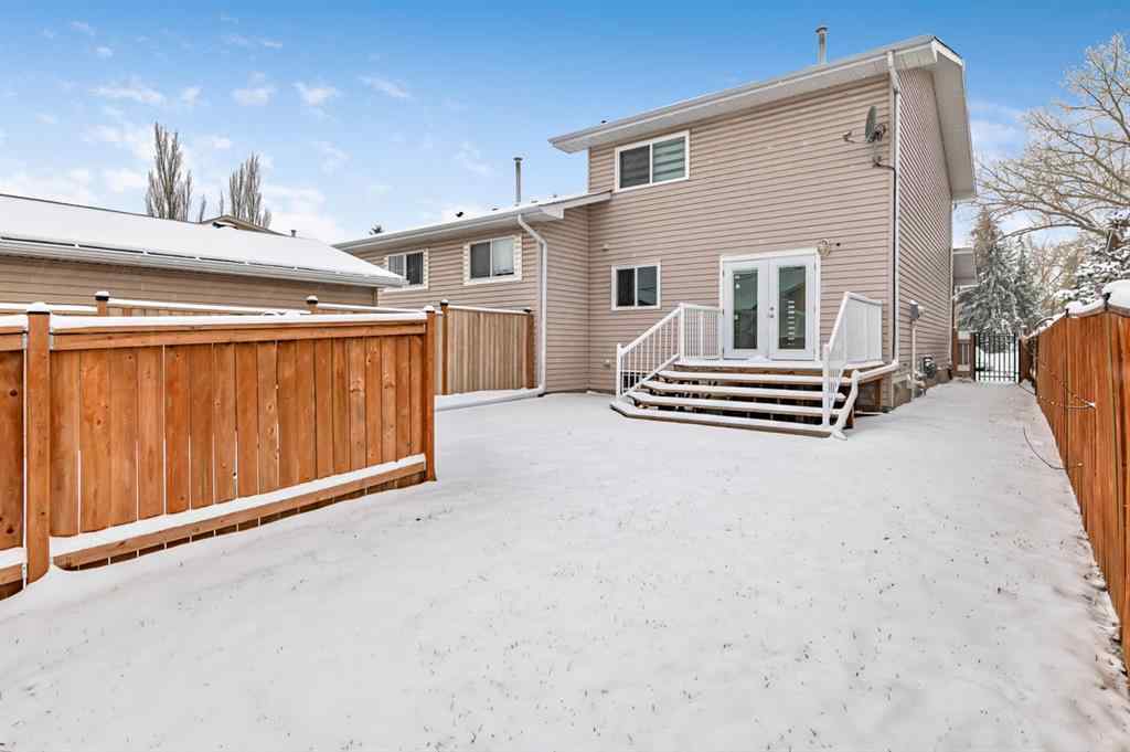 MLS® # A2268318 - 11 MAPLEWOOD Green  in NONE Strathmore, Residential Open Houses