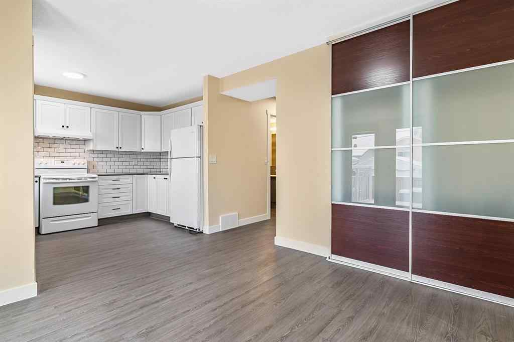 MLS® # A2268318 - 11 MAPLEWOOD Green  in NONE Strathmore, Residential Open Houses