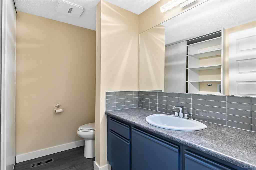 MLS® # A2268318 - 11 MAPLEWOOD Green  in NONE Strathmore, Residential Open Houses