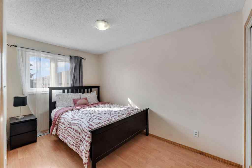 MLS® A2268321 - 40 Temple Place NE in Temple Calgary, Residential