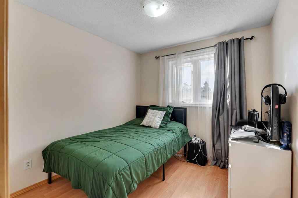 MLS® A2268321 - 40 Temple Place NE in Temple Calgary, Residential