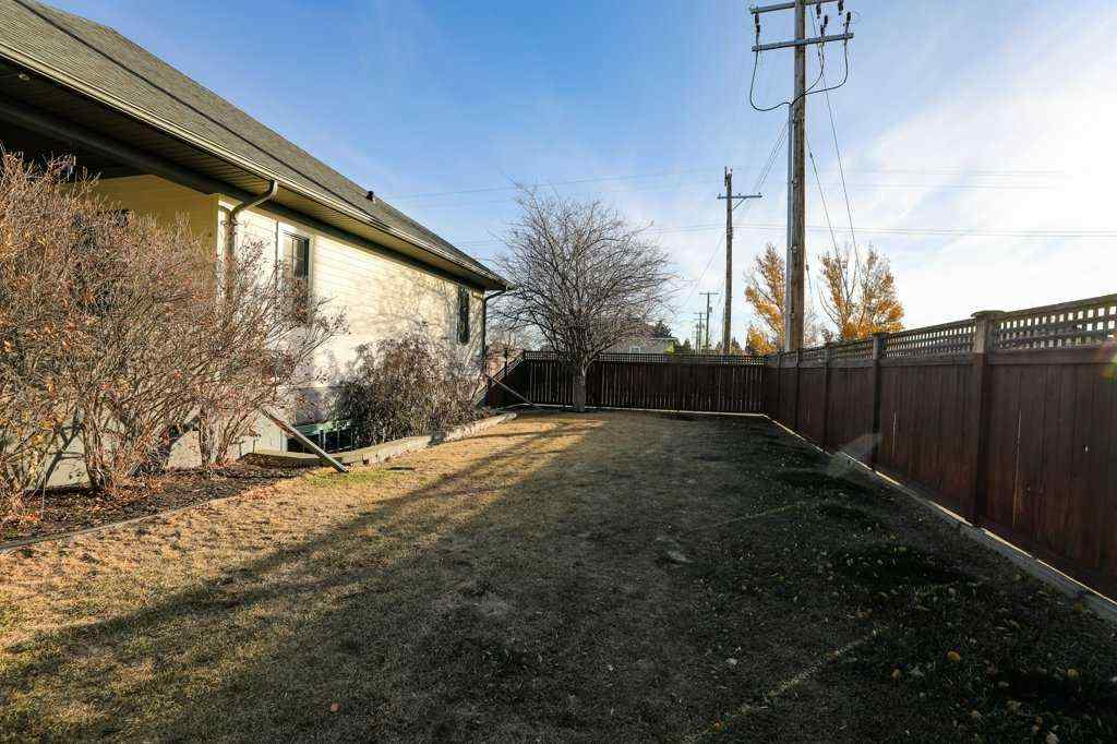 MLS® A2268323 - 570 27 St   in NONE Fort Macleod, Residential