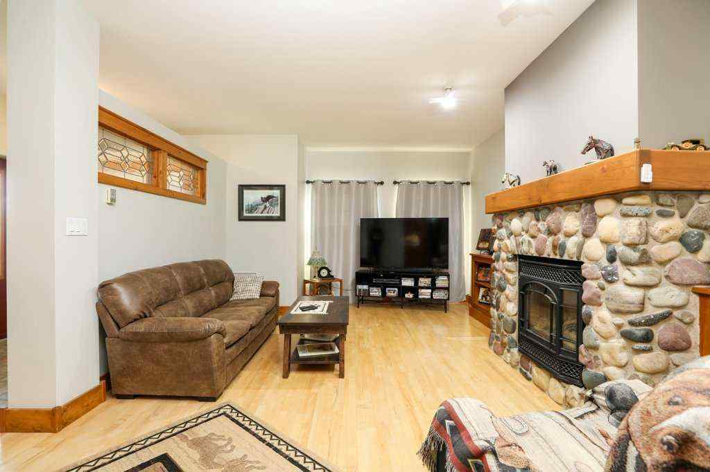 MLS® A2268323 - 570 27 St   in NONE Fort Macleod, Residential