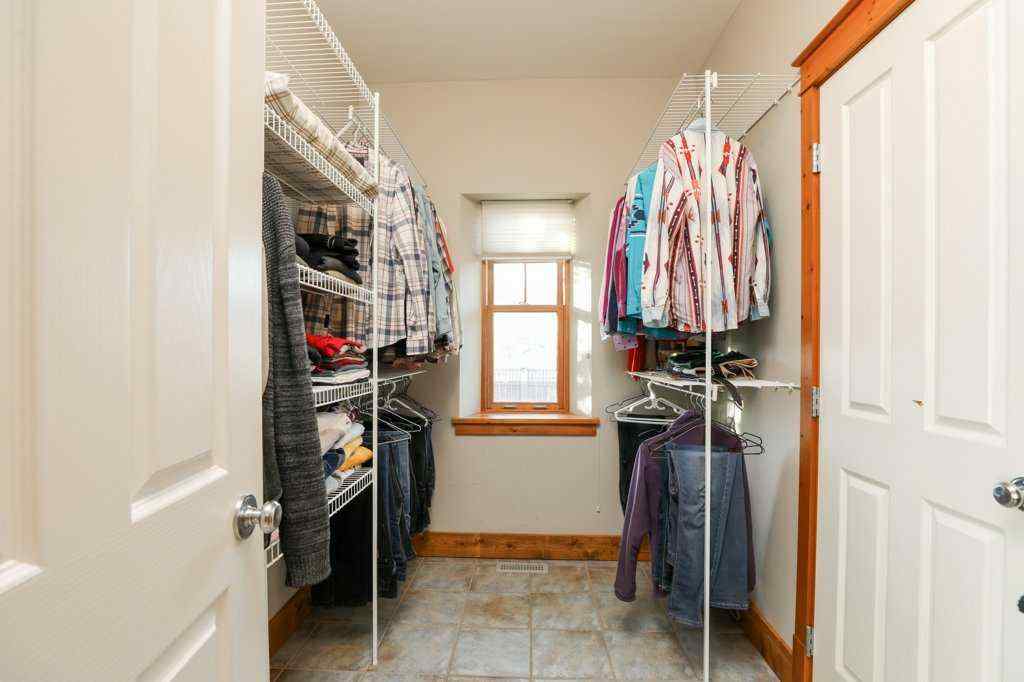 MLS® A2268323 - 570 27 St   in NONE Fort Macleod, Residential