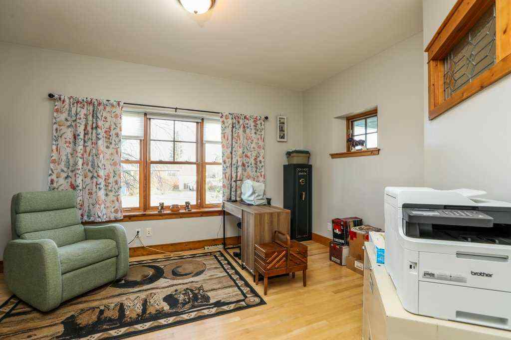 MLS® A2268323 - 570 27 St   in NONE Fort Macleod, Residential