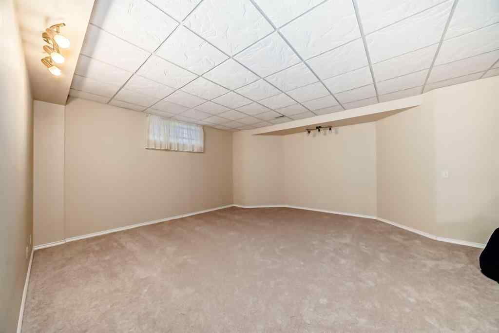 MLS® A2268328 - 120 COVE Road  in The Cove Chestermere, Residential