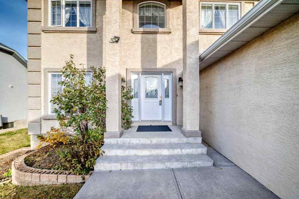MLS® A2268328 - 120 COVE Road  in The Cove Chestermere, Residential