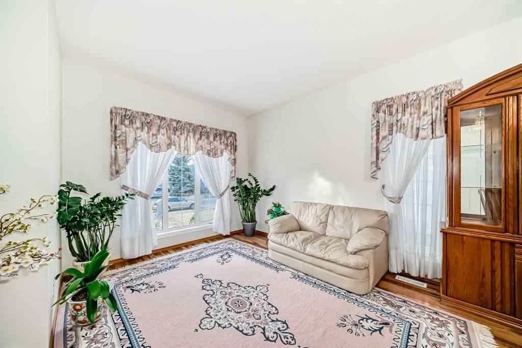 MLS® A2268328 - 120 COVE Road  in The Cove Chestermere, Residential