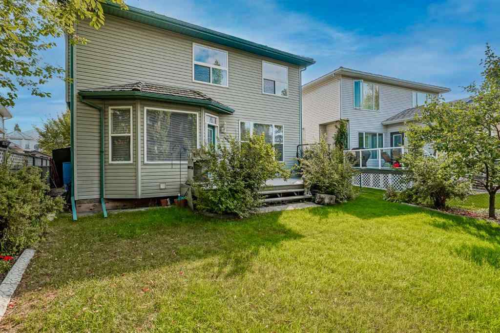 MLS® A2268336 - 375 Douglas Glen Gardens SE in Douglasdale/Glen Calgary, Residential