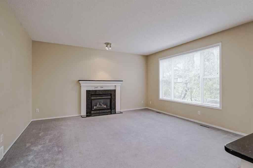 MLS® A2268336 - 375 Douglas Glen Gardens SE in Douglasdale/Glen Calgary, Residential