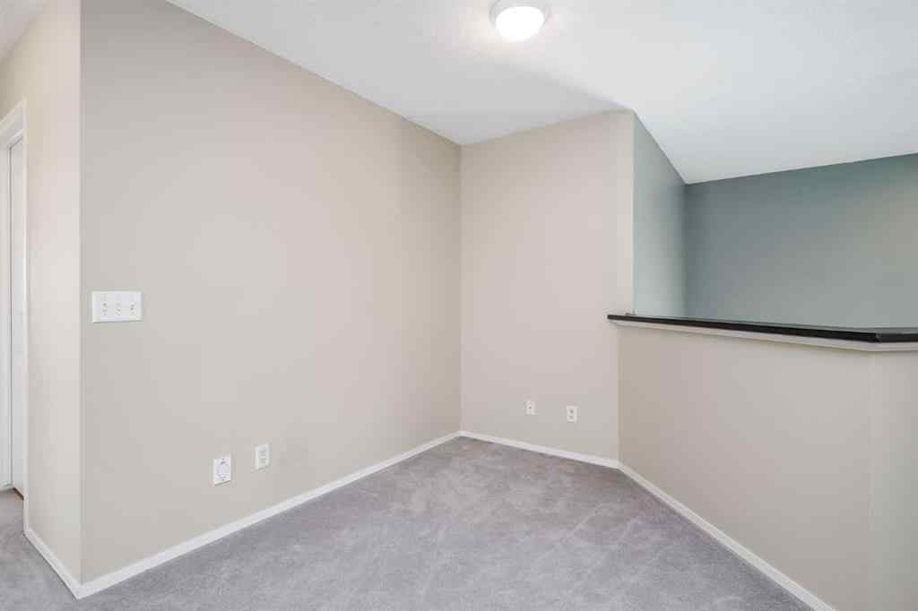 MLS® A2268336 - 375 Douglas Glen Gardens SE in Douglasdale/Glen Calgary, Residential