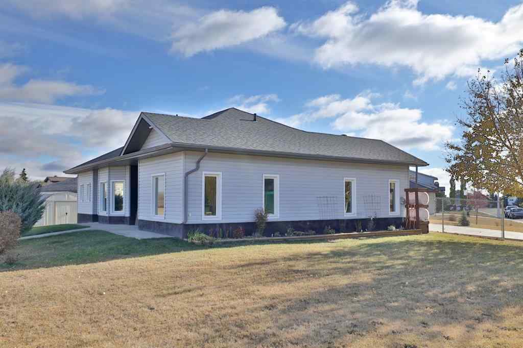 MLS® A2268344 - 5338 55 Avenue  in Bashaw Bashaw, Residential