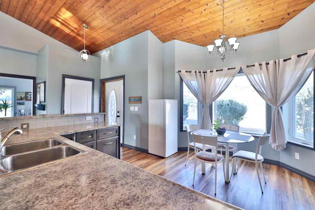 MLS® A2268344 - 5338 55 Avenue  in Bashaw Bashaw, Residential